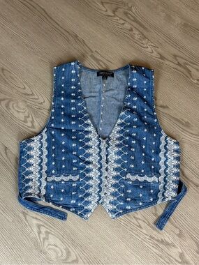 Karen Kane Light Blue Denim Vest with White Embroidery
